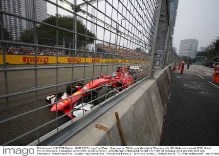 Motorsports: FIA Formula One World Championship WM Weltmeisterschaft 2015, Grand Prix of Singapore, 5 Sebastian Vettel (GER, Scuderia Ferrari), xHOCHxZWEIx