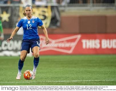 Sept. 17, 2015 - Detroit, Michigan, U.S - USA s Lauren Holiday (12) moves the ball during the International Friendly Länderspiel Soccer Match between the United States Women s national team Nationalteam and the Haitian Women s National Team at Ford Field in Detroit, Michigan. USA won the match 5-0. 2015 Women s International Soccer, USA v. Haiti, Ford Field, Detroit Michigan. - ZUMAh127