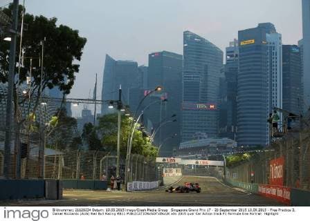 Singapore Grand Prix 17 - 20 September 2015 19.09.2015 - Free Practice 3, Daniel Ricciardo (AUS) Red Bull Racing RB11 