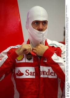 Singapore Grand Prix 17 - 20 September 2015 19.09.2015 - Free Practice 3, Sebastian Vettel (GER) Scuderia Ferrari SF15-T 