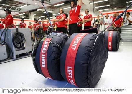 Singapore Grand Prix 17 - 20 September 2015 19.09.2015 - Free Practice 3, Manor Marussia F1 Team garage 