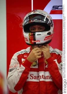 Singapore Grand Prix 17 - 20 September 2015 19.09.2015 - Free Practice 3, Sebastian Vettel (GER) Scuderia Ferrari SF15-T 