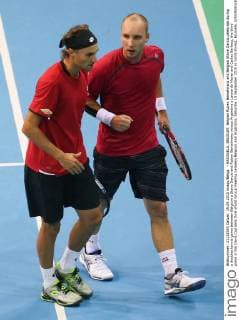 - BRUSSELS, BELGIUM: Belgian Ruben Bemelmans and Belgian Steve Darcis celebrate during a doubles tennis game between Belgium s Steve Darcis and Ruben Bemelmans versus Argentina s Leonardo Mayer and Carlos Berlocq, the third game in the Davis Cup semi final World Group meeting between Belgium and Argentina, Saturday 19 September 2015 in Vorst-Forest, Brussels. VIRGINIExLEFOUR  x04703508x