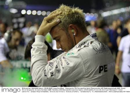 Motorsports: FIA Formula One World Championship WM Weltmeisterschaft 2015, Grand Prix of Singapore, 44 Lewis Hamilton (GBR, Mercedes AMG Petronas Formula One Team), xHOCHxZWEIx