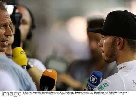 Singapore Grand Prix 17 - 20 September 2015 20.09.2015 - Race, Lewis Hamilton (GBR) Mercedes AMG F1 W06 retires from the race 