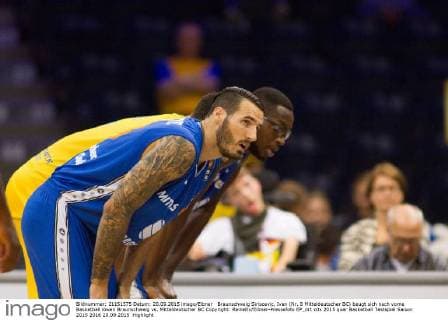 Braunschweig Siriscevic, Ivan (Nr. 8 Mitteldeutscher BC) beugt sich nach vorne Basketball löwen Braunschweig vs. Mitteldeutscher BC Copyright: Reineltx Eibner-Pressefoto EP_drt