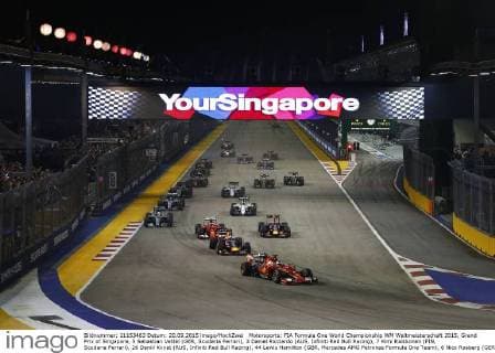 Motorsports: FIA Formula One World Championship WM Weltmeisterschaft 2015, Grand Prix of Singapore, 5 Sebastian Vettel (GER, Scuderia Ferrari), 3 Daniel Ricciardo (AUS, Infiniti Red Bull Racing), 7 Kimi Raikkonen (FIN, Scuderia Ferrari), 26 Daniil Kvyat (RUS, Infiniti Red Bull Racing), 44 Lewis Hamilton (GBR, Mercedes AMG Petronas Formula One Team), 6 Nico Rosberg (GER, Mercedes AMG Petronas Formula One Team), 77 Valtteri Bottas (FIN, Williams Martini Racing), start, mass, Masse, Menge, viele, many xHOCHxZWEIx