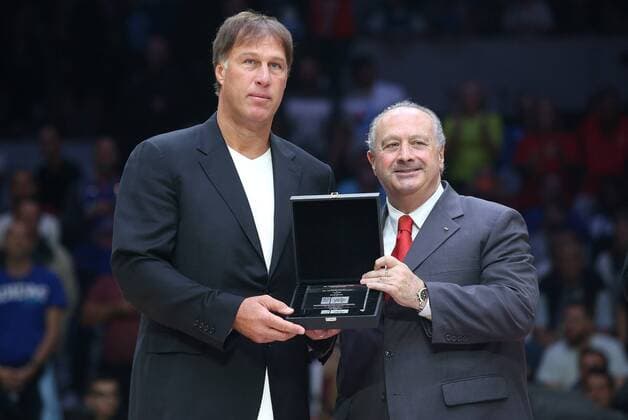 Hall of Fame Eurobasket 2015 - Lille, Croatia 20.09.2015., France, Lille, Pierre Mauroy stadium - Final of EuroBasket 2015 Spain - Lithuania. 2015 Class of the FIBA Hall of Fame. Sarunas Marciulionis i FIBA President Horacio Muratore.  IgorxKralj PIXSELL