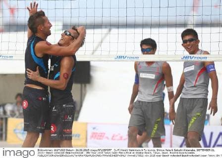 (L-R) Koichi Nishimura & Ty loomis, Shinya Hata & Satoshi Watanabe, SEPTEMBER 21, 2015 - Beach volleyball Beachvolleyball : JBV Tour 2015 Tokyo Open Men s Final at Odaiba Beach, Tokyo, Japan. Noxthirdxpartyxsales  (hnna017952)