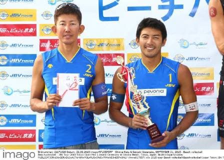 Shinya Hata & Satoshi Watanabe, SEPTEMBER 21, 2015 - Beach volleyball Beachvolleyball : JBV Tour 2015 Tokyo Open Men s Award Ceremony at Odaiba Beach, Tokyo, Japan. Noxthirdxpartyxsales  (hnna017957)