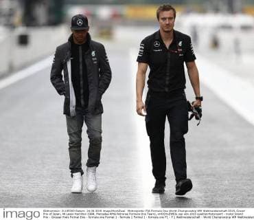Motorsports: FIA Formula One World Championship WM Weltmeisterschaft 2015, Grand Prix of Japan, 44 Lewis Hamilton (GBR, Mercedes AMG Petronas Formula One Team), xHOCHxZWEIx