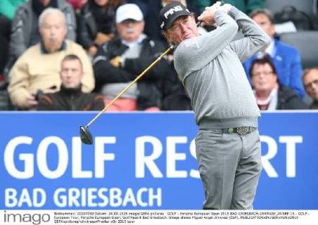 GOLF - Porsche European Open 2015 BAD GRIESBACH,GERMANY,24.SEP.15 - GOLF - European Tour, Porsche European Open, Golf Resort Bad Griesbach. Image shows Miguel Angel Jimenez (ESP). GEPAxpictures xAndreasxPranter