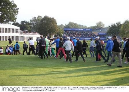 GOLF - Porsche European Open 2015 BAD GRIESBACH,GERMANY,24.SEP.15 - GOLF - European Tour, Porsche European Open, Golf Resort Bad Griesbach. Image shows fans. GEPAxpictures xAndreasxPranter