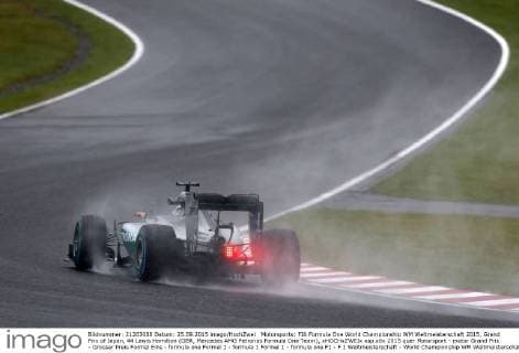 Motorsports: FIA Formula One World Championship WM Weltmeisterschaft 2015, Grand Prix of Japan, 44 Lewis Hamilton (GBR, Mercedes AMG Petronas Formula One Team), xHOCHxZWEIx