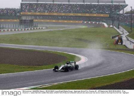 Japanese Grand Prix, Suzuka 24 - 27 September 2015 25.09.2015 - Free Practice 1, Lewis Hamilton (GBR) Mercedes AMG F1 W06 