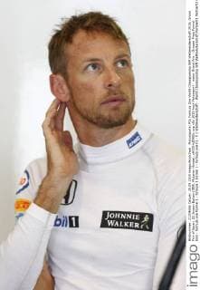 Motorsports: FIA Formula One World Championship WM Weltmeisterschaft 2015, Grand Prix of Japan, 22 Jenson Button (GBR, McLaren Honda), xHOCHxZWEIx