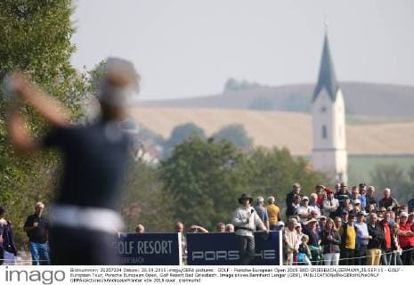 GOLF - Porsche European Open 2015 BAD GRIESBACH,GERMANY,25.SEP.15 - GOLF - European Tour, Porsche European Open, Golf Resort Bad Griesbach. Image shows Bernhard Langer (GER). GEPAxpictures xAndreasxPranter
