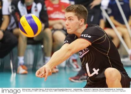 Ludwigsburg , Volleyball 4- Nationen Turnier Deutschland vs. Frankreich , Tom Strohbach ( GER )