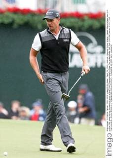 Sept. 25, 2015 - Atlanta, Georgia, United States - Henrik Stenson lines up a putt on the 18th green during the second round of the TOUR Championship by Coca-Cola at East Lake Golf Club. PGA Golf Herren 2015 - TOUR Championship - Round 2 - ZUMAw109