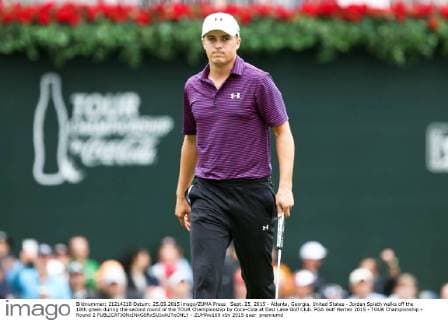 Sept. 25, 2015 - Atlanta, Georgia, United States - Jordan Spieth walks off the 18th green during the second round of the TOUR Championship by Coca-Cola at East Lake Golf Club. PGA Golf Herren 2015 - TOUR Championship - Round 2 - ZUMAw109