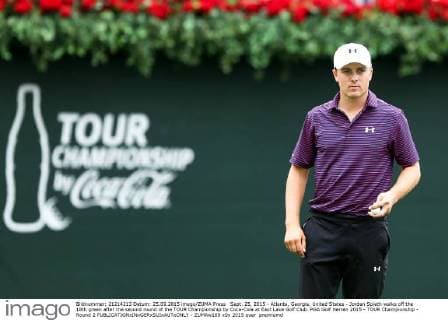 Sept. 25, 2015 - Atlanta, Georgia, United States - Jordan Spieth walks off the 18th green after the second round of the TOUR Championship by Coca-Cola at East Lake Golf Club. PGA Golf Herren 2015 - TOUR Championship - Round 2 - ZUMAw109