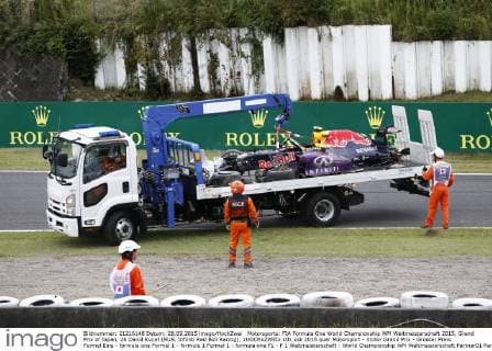 Motorsports: FIA Formula One World Championship WM Weltmeisterschaft 2015, Grand Prix of Japan, 26 Daniil Kvyat (RUS, Infiniti Red Bull Racing), xHOCHxZWEIx