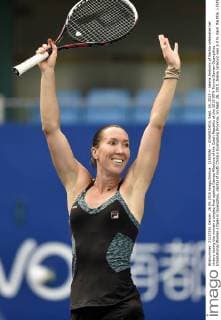 (150926) -- GUANGZHOU, Sept. 26, 2015 -- Jelena Jankovic of Serbia celebrates her victory during the women s singles final against Denisa Allertova of the Czech Republic at the 2015 WTA Tennis Damen Guangzhou International Women s Open in Guangzhou, capital of south China s Guangdong Province, on Sept. 26, 2015. Jelena Jankovic won 2-0 to claim the title. ) (SP)CHINA-GUANGZHOU-WTA-GUANGZHOU OPEN (CN) LiangxXu 