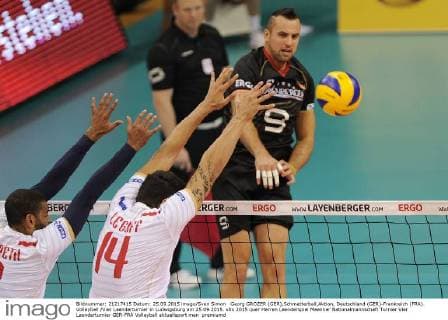 Georg GROZER (GER),Schmetterball,Aktion, Deutschland (GER)-Frankreich (FRA). Volleyball Vier Laenderturnier in Ludwigsburg am 25.09.2015.