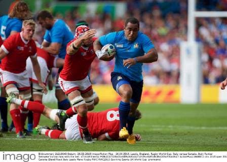 26.09.2015. Leeds, England. Rugby World Cup. Italy versus Canada. Italy flanker Samuela Vunisa runs with the ball. xTimxWilliamsx  ActionPlus11664672