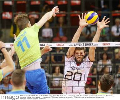 Ludwigsburg , Volleyball 4- Nationen Turnier Deutschland vs. Slowenien , von links: Danijel Koncilja ( Slo ) Philipp Collin ( GER )