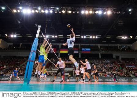26.09.2015, MHP Arena, Ludwigsburg Volleyball, 4-Nationen-Turnier, Deutschland vs. Slowenien Angriff Jochen Schöps Schoeps ( 10 GER)