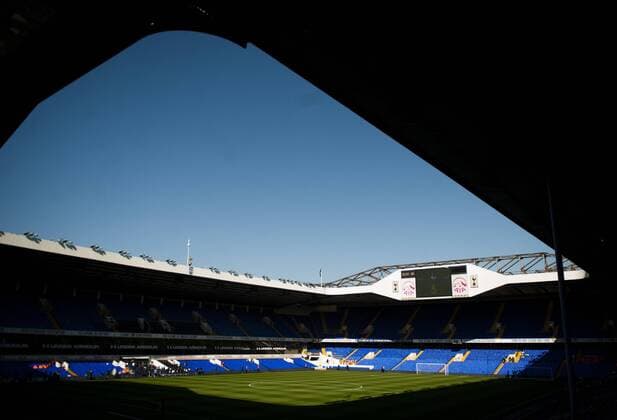 A general view of White Hart Lane- English Premier League - Tottenham Hotspur - White Hart Lane - London - England - 26th September 2015 - Pic Jack Megaw Sportimage EDITORIAL USE ONLY. No use with unauthorised audio, video, data, fixture lists, club league logos or live services. Online in-match use limited to 120 images, no video emulation. No use in betting, games or single club league player publications. FIL-6674