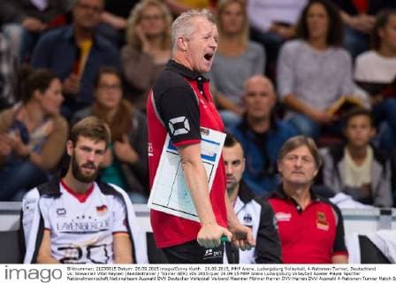 26.09.2015, MHP Arena, Ludwigsburg Volleyball, 4-Nationen-Turnier, Deutschland vs. Slowenien Vital Heynen (Bundestrainer Trainer GER)