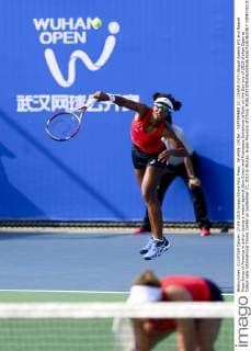 WUHAN, CHINA - SEPTEMBER 27: (CHINA OUT) Abigail Spears (R) and Raquel Kops-Jones of America in action during a match against Sara Errani and Francesca Schiavone of Italy on the Day one of 2015 Wuhan Open at Optics Vally International Tennis Center on September 27, 2015 in Wuhan, Hubei Province of China.  CFP473517173 