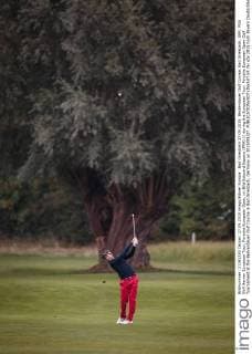 Bad Griesbach 27.09.2015, Beckenbauer Golf Course, Bad Griesbach, GER, PGA Golf Herren European Tour, Porsche European Open, im Bild Edouard Espana (FRA) during the European Tour, Porsche European Open Golf Tournament at the Beckenbauer Golf Course in Bad Griesbach, Germany on 2015 09 27.  EP_fei  