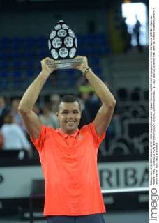 Aktuell Tennis, Jo Wilfried Tsonga gewinnt in Metz JW Tsonga TENNIS : Open de Moselle - Metz 27 09 2015 MOA Panoramic 