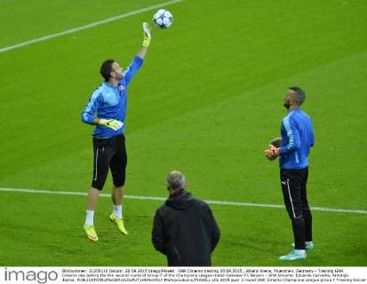 GNK Dinamo training 28.09.2015., Allianz Arena, Muenchen, Germany - Training GNK Dinamo day before the the second round of Group F of the Champions League match between FC Bayern - GNK Dinamo. Eduardo Carvalho, Antonijo Jezina.  MarkoxLukunic PIXSELL