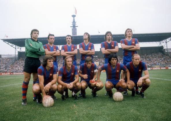 Mannschaftsfoto FC Barcelona mit Johan Neeskens (vo.2.v.li) und Johan Cruyff (vo.mi.)