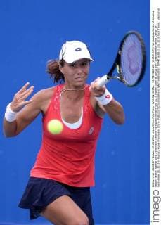WUHAN, CHINA - SEPTEMBER 29: (CHINA OUT) Varvara Lepchenko of America returns a shot against Elina Svitolina of Ukraine during day three of the 2015 Wuhan Open at Optics Vally International Tennis Center on September 29, 2015 in Wuhan, Hubei Province of China.  CFP473606283 