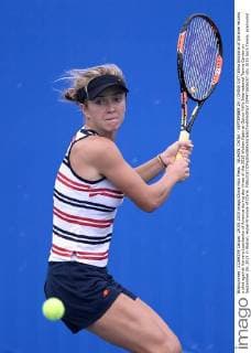 WUHAN, CHINA - SEPTEMBER 29: (CHINA OUT) Elina Svitolina of Ukraine returns a shot against Varvara Lepchenko of America during day three of the 2015 Wuhan Open at Optics Vally International Tennis Center on September 29, 2015 in Wuhan, Hubei Province of China.  CFP473606287 