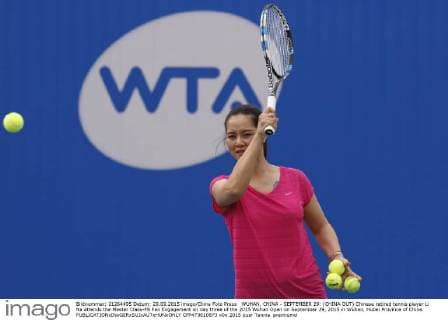 WUHAN, CHINA - SEPTEMBER 29: (CHINA OUT) Chinese retired tennis player Li Na attends the Master Class-FS Fan Engagement on day three of the 2015 Wuhan Open on September 29, 2015 in Wuhan, Hubei Province of China.  CFP473610873 