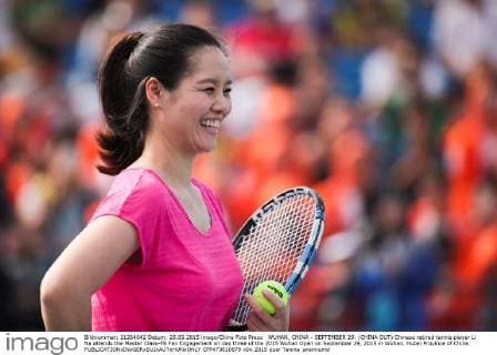 WUHAN, CHINA - SEPTEMBER 29: (CHINA OUT) Chinese retired tennis player Li Na attends the Master Class-FS Fan Engagement on day three of the 2015 Wuhan Open on September 29, 2015 in Wuhan, Hubei Province of China.  CFP473610879 