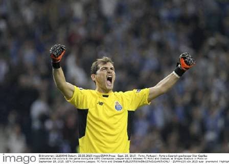 Sept. 29, 2015 - Porto, Portugal - Porto s Spanish goalkeeper Iker Casillas celebrates the victory in the game during the UEFA Champions League match between FC Porto and Chelsea, at Dragao Stadium in Porto on September 29, 2015. UEFA Champions League: FC Porto and Chelsea  - ZUMAn230