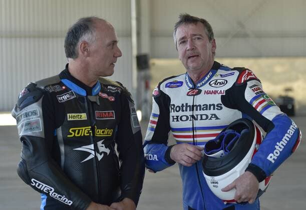 Li. Eskil Suter, SUI, re. Freddie Spencer, USA, Praesentation der Suter mmx 500, auf dem Flugplatz in Duebendorf, Schweiz, 29.09.2015 