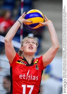 - ANTWERP, BELGIUM: Belgium s Ilka Van De Vyver pictured in action during the quarter-finals game between Serbia and Belgium s Yellow Tigers at the CEV Women s Volleybal European Championship EM Europameisterschaft in Antwerp, Thursday 01 October 2015. LUCxCLAESSEN  x04712339x
