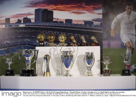 Aktuell Fußball, Cristiano Ronaldo wird von Real Madrid als Rekordtorschütze geehrt All titles won by Cristiano Ronaldo at Real Madrid CF during the tribute to Cristiano Ronaldo by Real Madrid CF on the occasion of his new record by being the top scorer in the club s history at Santiago Bernabeu Stadium in Madrid, October 02, 2015.  (20151002001)