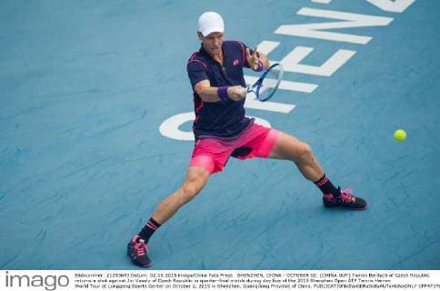 SHENZHEN, CHINA - OCTOBER 02: (CHINA OUT) Tomas Berdych of Czech Republic returns a shot against Jiri Vesely of Czech Republic in quarter-final match during day five of the 2015 Shenzhen Open ATP Tennis Herren World Tour at Longgang Sports Center on October 2, 2015 in Shenzhen, Guangdong Province of China.  CFP473760298 