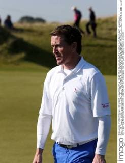 02.10.2015. Kingsbarns, Scotland. Alfred Dunhill Links Golf, second round. Jockey AP Mccoy on the 5th green xDavidxBlunsdenx  ActionPlus11667543