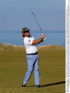 02.10.2015. Kingsbarns, Scotland. Alfred Dunhill Links Golf, second round. Victor Dubuisson of France plays his second shot to the green xDavidxBlunsdenx  ActionPlus11667545