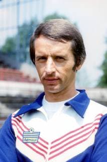 Trainer Hans Dieter Roos (Eintracht Frankfurt)